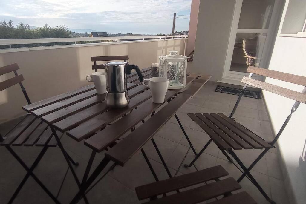 Apartamento Playa Catedrales Con Terraza Баррейрос Екстер'єр фото